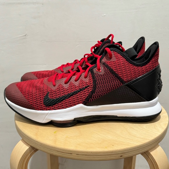 Nike LeBron Witness 4 Gym Red Men’s 14 - Picture 4 of 7